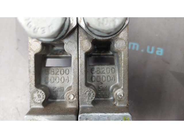 Кронштейн крепления рулевой рейки 7701044151 Nissan Kubistar Reanult Clio 2 Kangoo Кронштейн крепления рулевой рейки 7701044151 Nissan Kubistar Reanult Clio 2 Kangoo